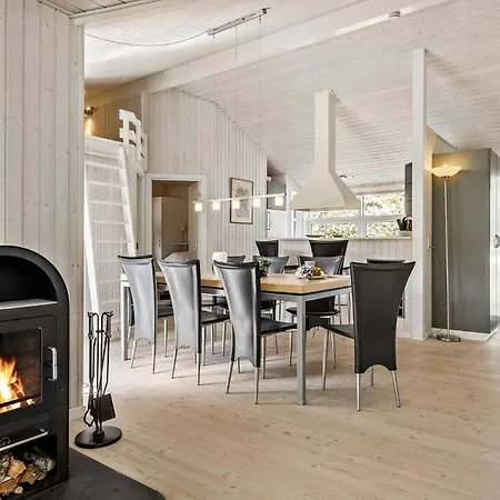 Stunning In With Sauna Bogense