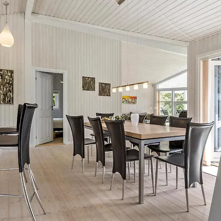 Holiday home Stunning In With Sauna Bogense