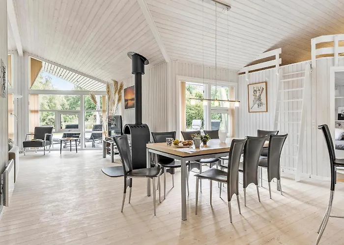 Stunning In With Sauna Bogense